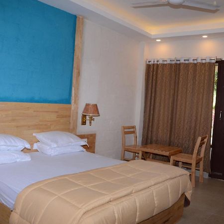 Coconhuts Beach Resort Lakshmanpur Eksteriør bilde