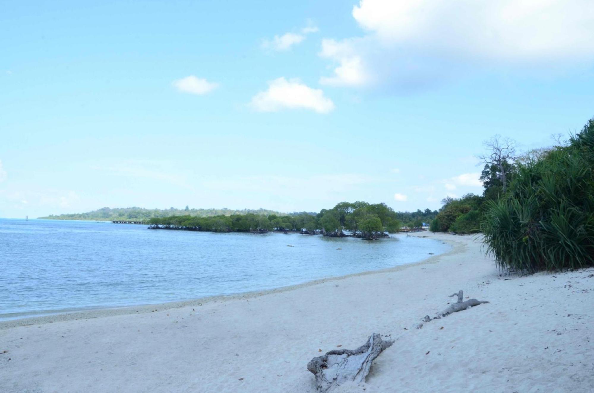 Coconhuts Beach Resort Lakshmanpur Eksteriør bilde