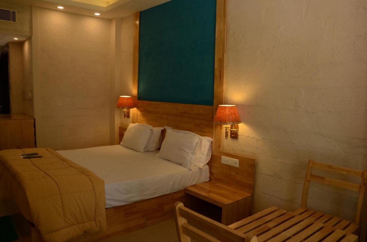 Coconhuts Beach Resort Lakshmanpur Eksteriør bilde